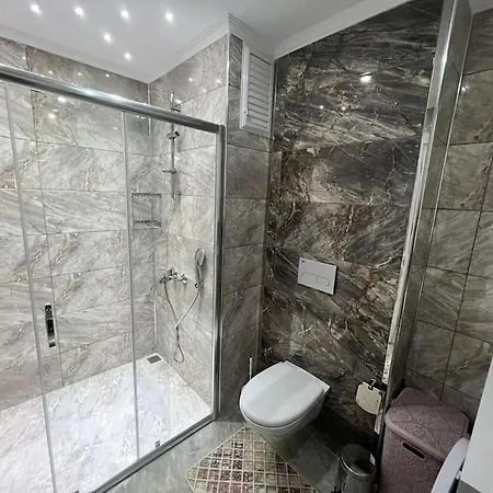 Sky Hill 16 Apartament